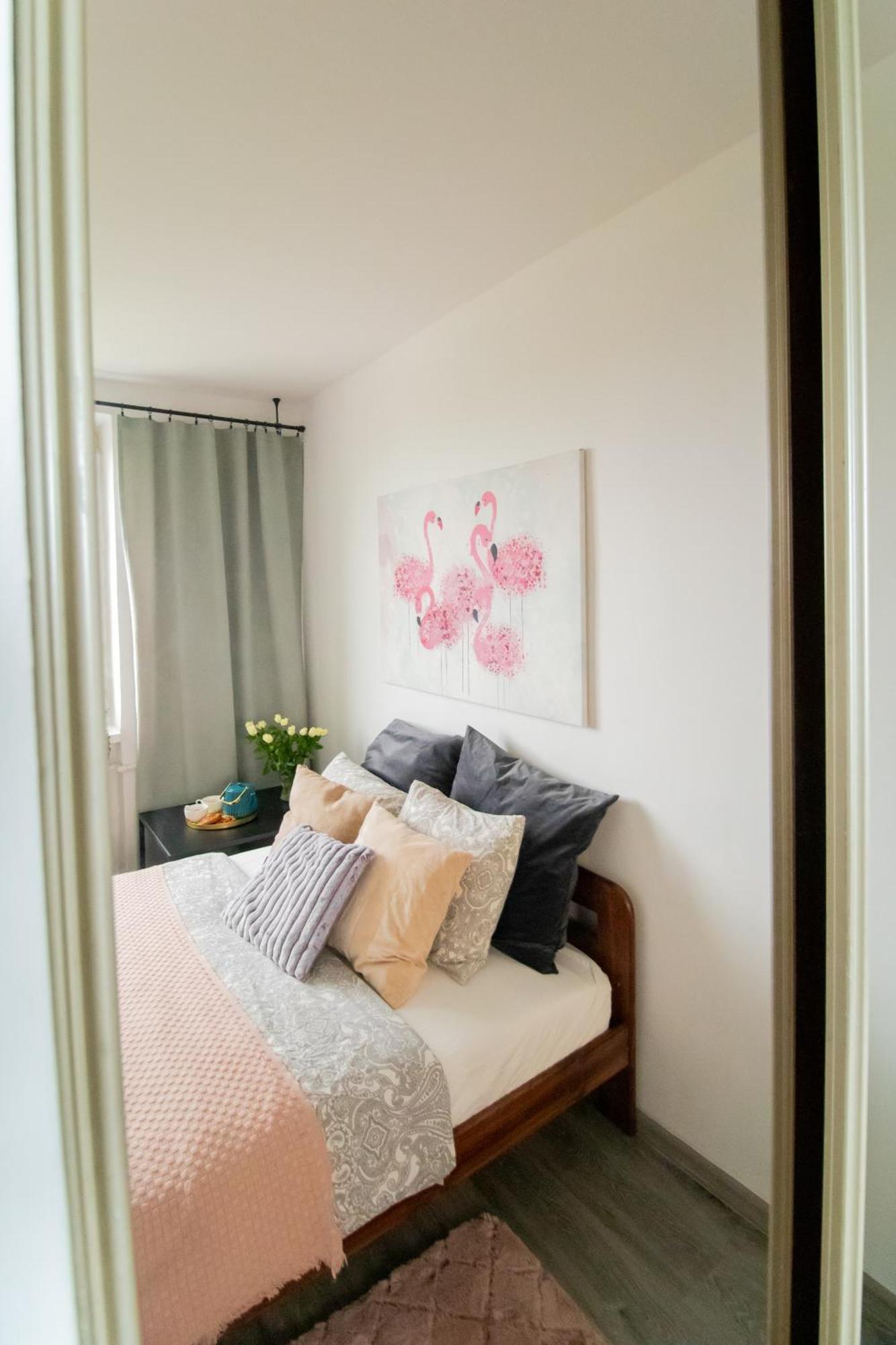 Piotrapartments - Daleka Cozy Train&Airport Apartment Warsawa Bagian luar foto