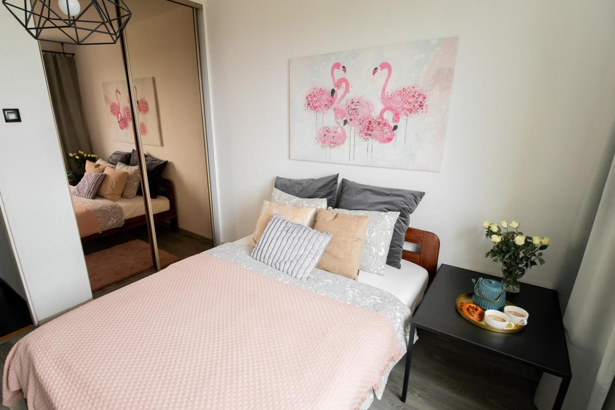 Piotrapartments - Daleka Cozy Train&Airport Apartment Warsawa Bagian luar foto