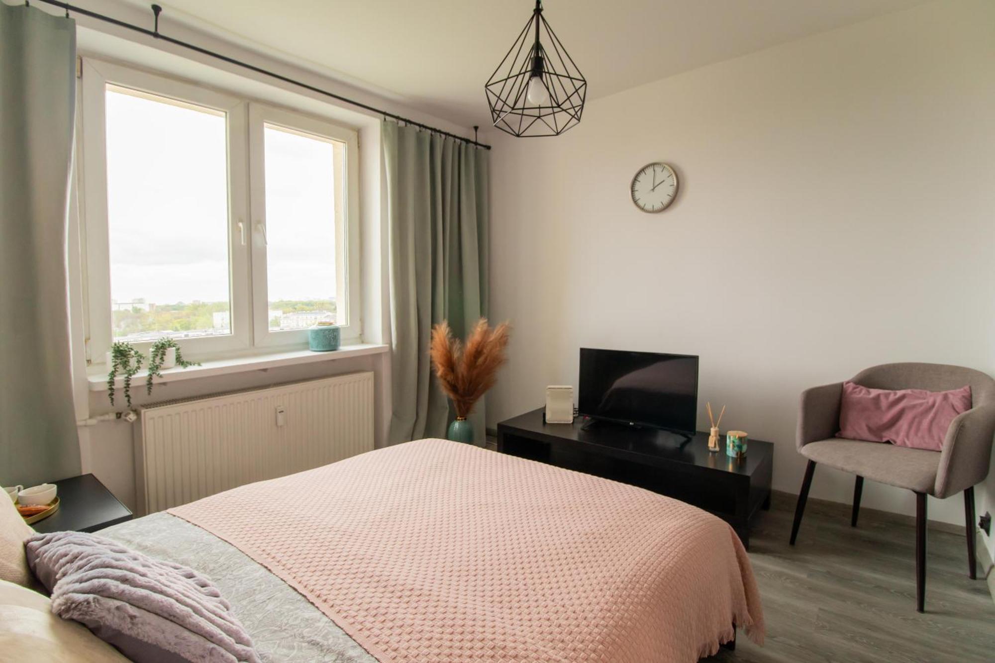 Piotrapartments - Daleka Cozy Train&Airport Apartment Warsawa Bagian luar foto