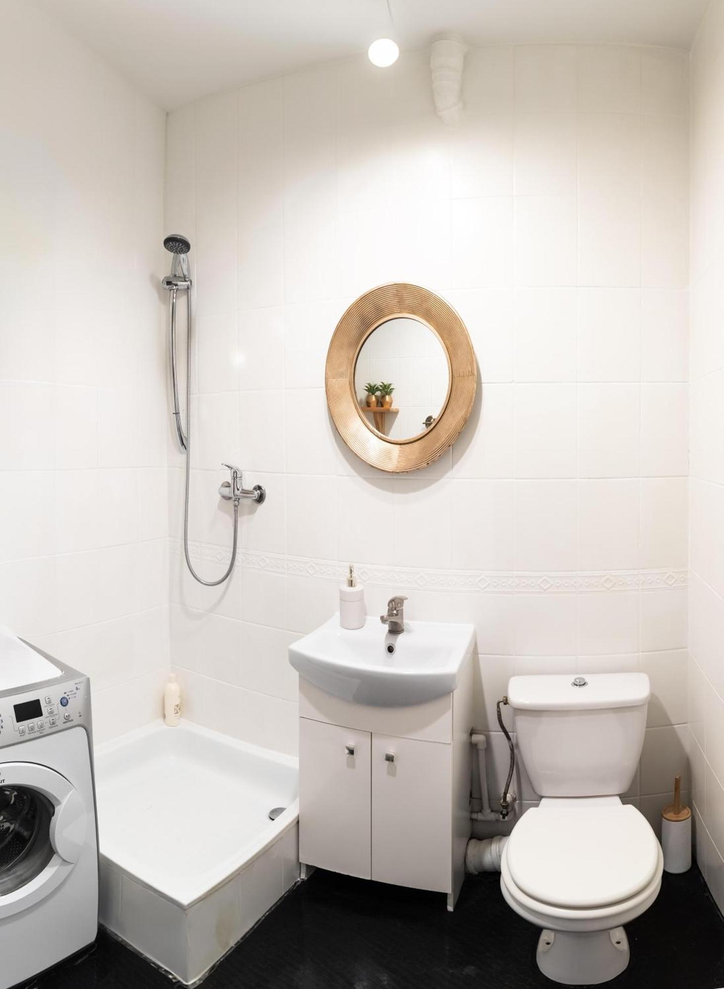 Piotrapartments - Daleka Cozy Train&Airport Apartment Warsawa Bagian luar foto