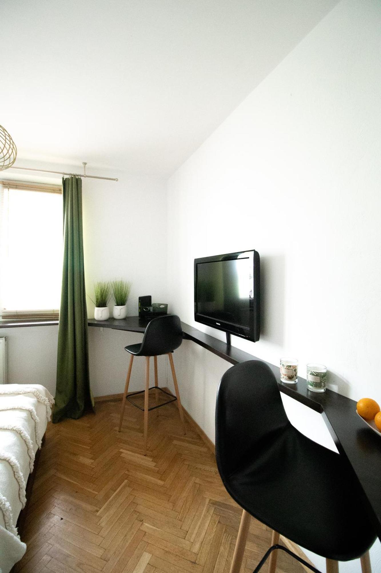 Piotrapartments - Daleka Cozy Train&Airport Apartment Warsawa Bagian luar foto